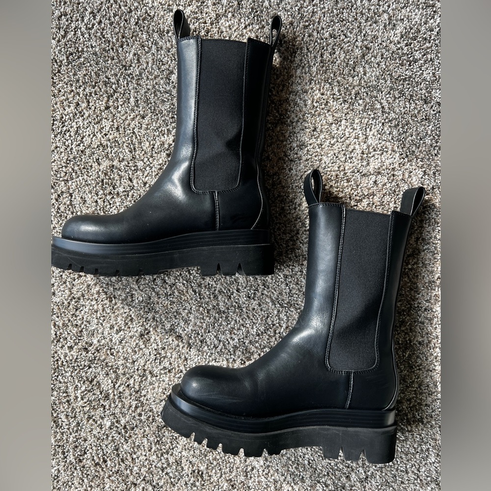 Black Leather Block Heeled Boots Booties size 7